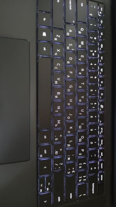 DELL Precision 5550 (i7-10875H - 16-32GB - 512GB - NVIDIA T1000 - 4GB) - ИДЕАЛ !