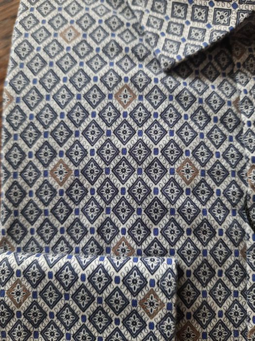 Koszula męska rozmiar S  (37 - 38) modny wzór. Oryginalna Paco