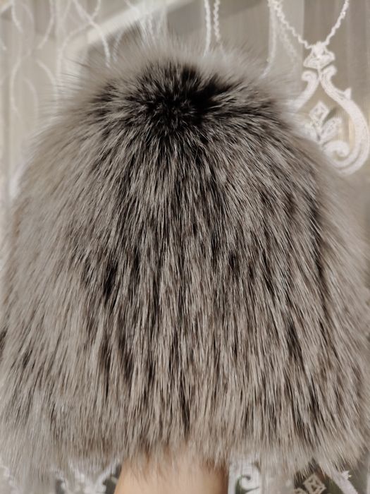 Шапка з чорнобурки