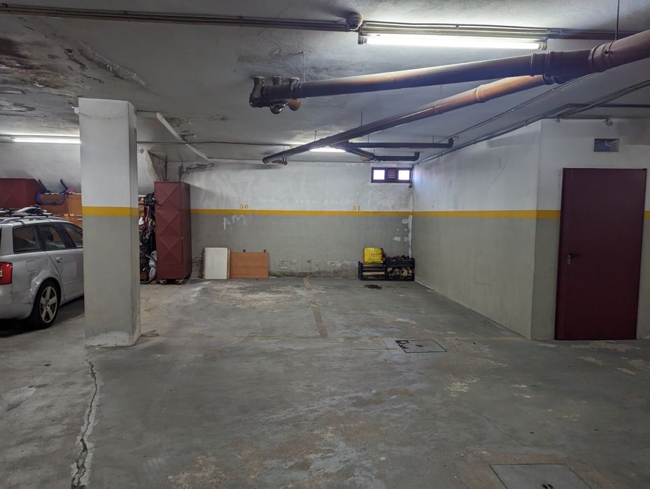 Lugar de Garagem Rua Oliva Teles, 1459 São Félix da Marinha