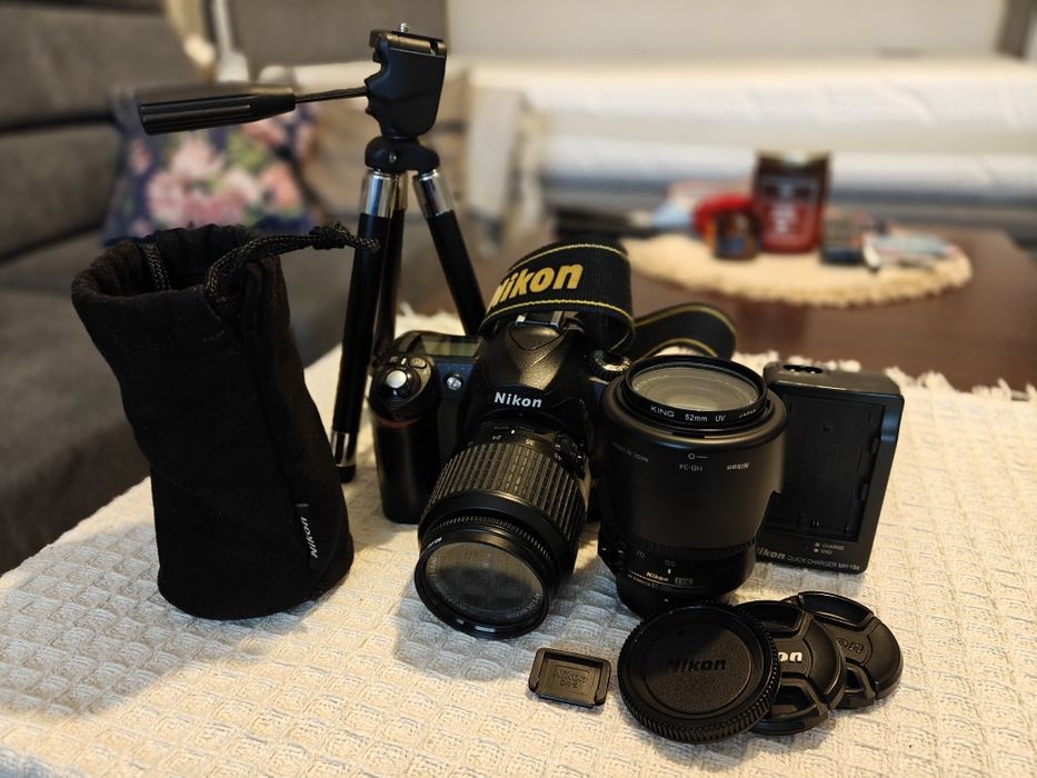 Nikon D50, dwa obiektywy, dodatki