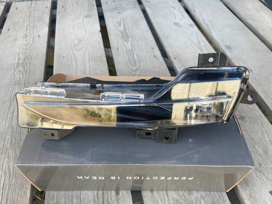 Противотуманная фара Tesla Model 3 / Model Y LH/RH USA/EUR