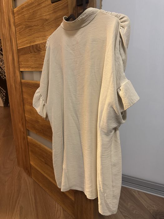 Złota tunika elegancka