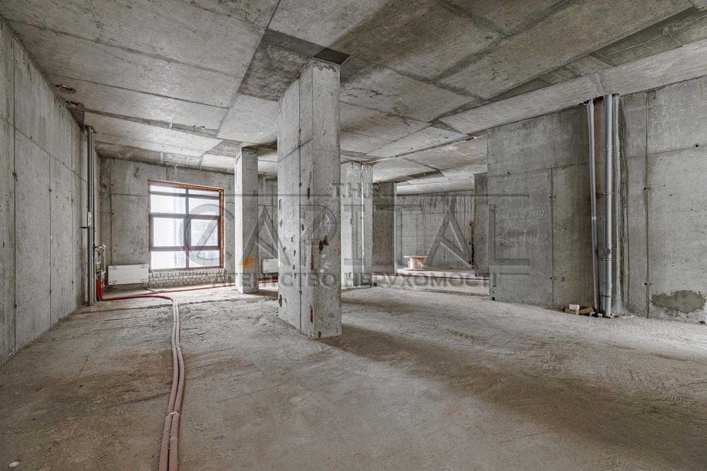 Продаж/Торгівельна площа/Хмельницького Богдана/Центр/684m2/1 150 000 $/Київ