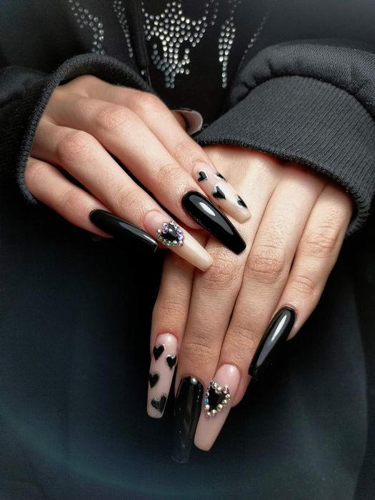 Манікюр/Педикюр/Нарощення  р-н Пасічна