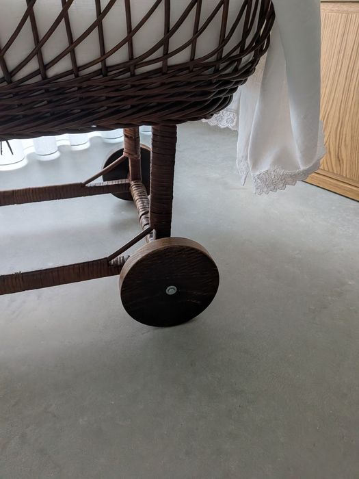 Berço Vintage em vime