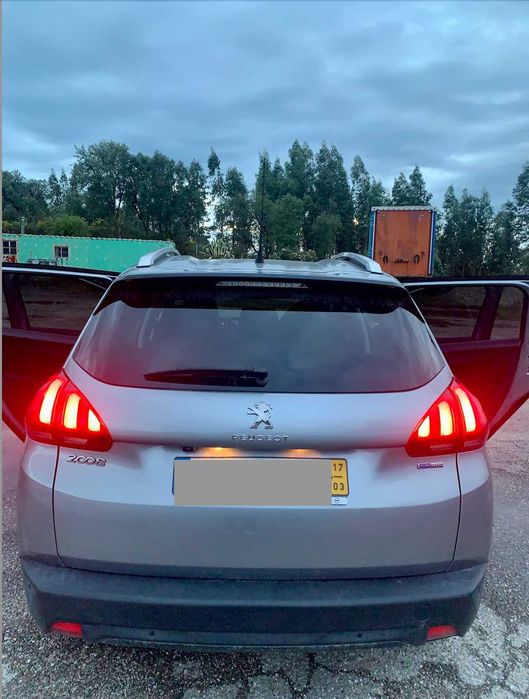 Peugeout 2008 1.2 PURETECH