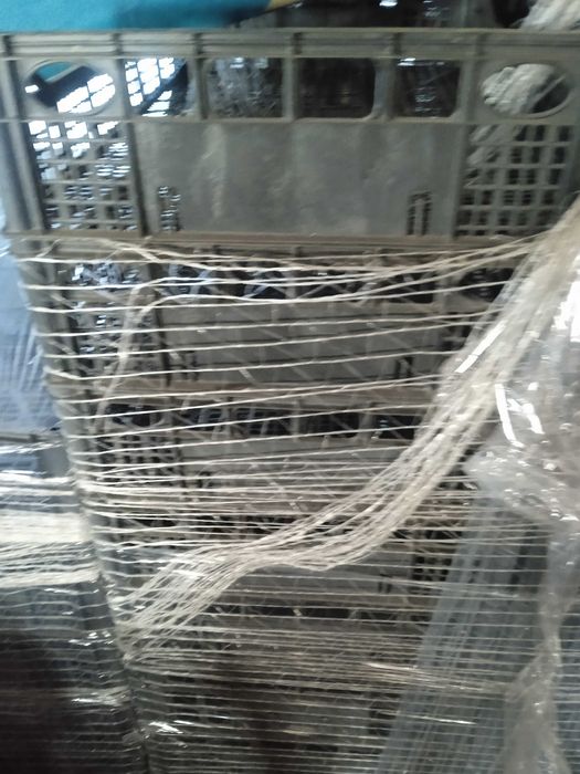 Skrzynki plastikowe małe i duże