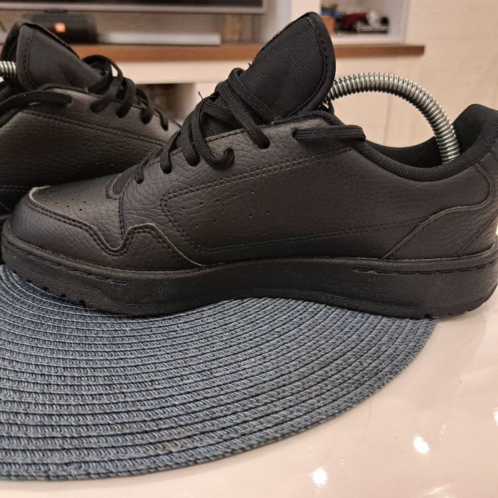 Оригінал! Кросівки Adidas (38.5)-(39)