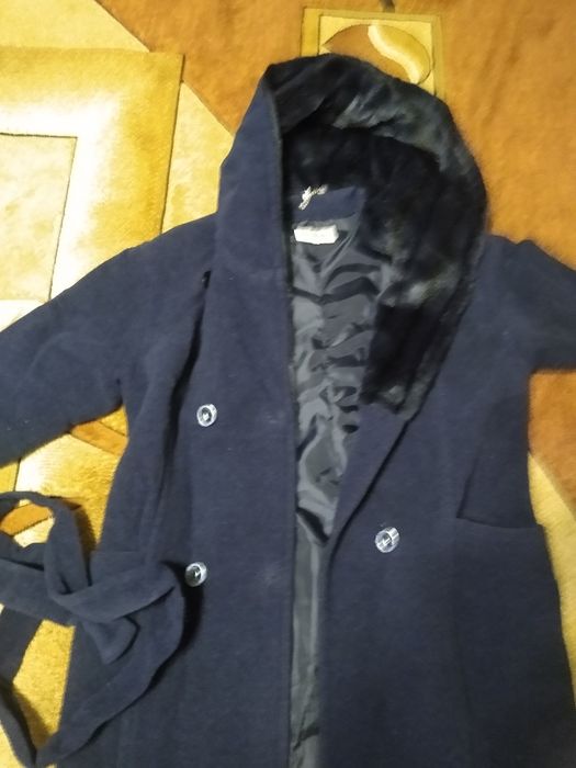 plaszcz welniany granatowy