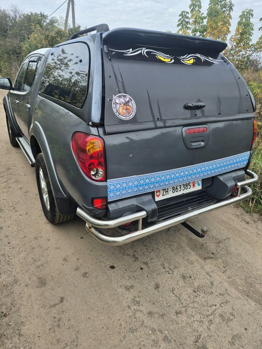 Mitsubishi L200 2011рік