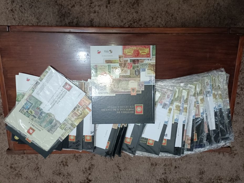 Colecção História de Portugal e do escudo em Selos e Notas. Negociável