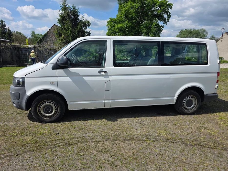 Volkswagen Transporter klimatyzacja 9 osobowy