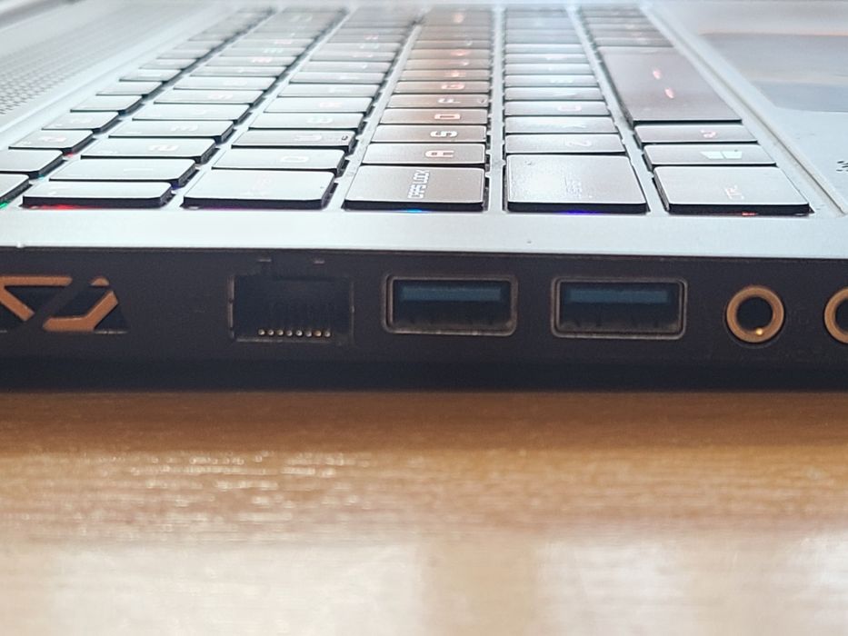 Msi gs65 i7 32gb/1tb RTX2060 6gb + ПОДАРУНОК