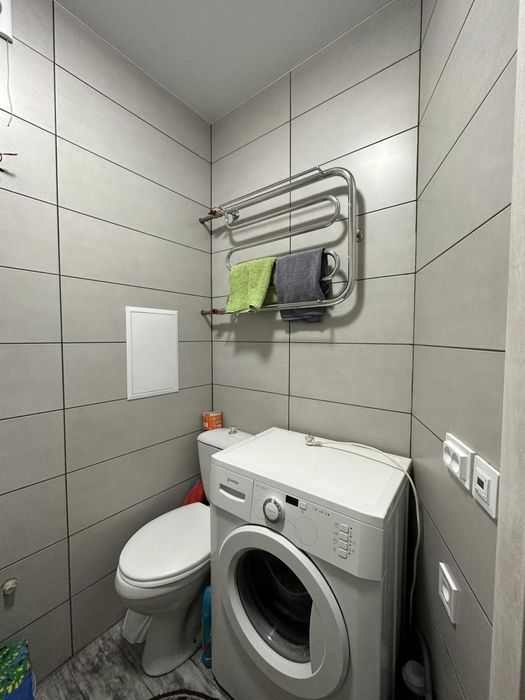 Терміновий продаж 1к з капітальним ремонтом на Виставці