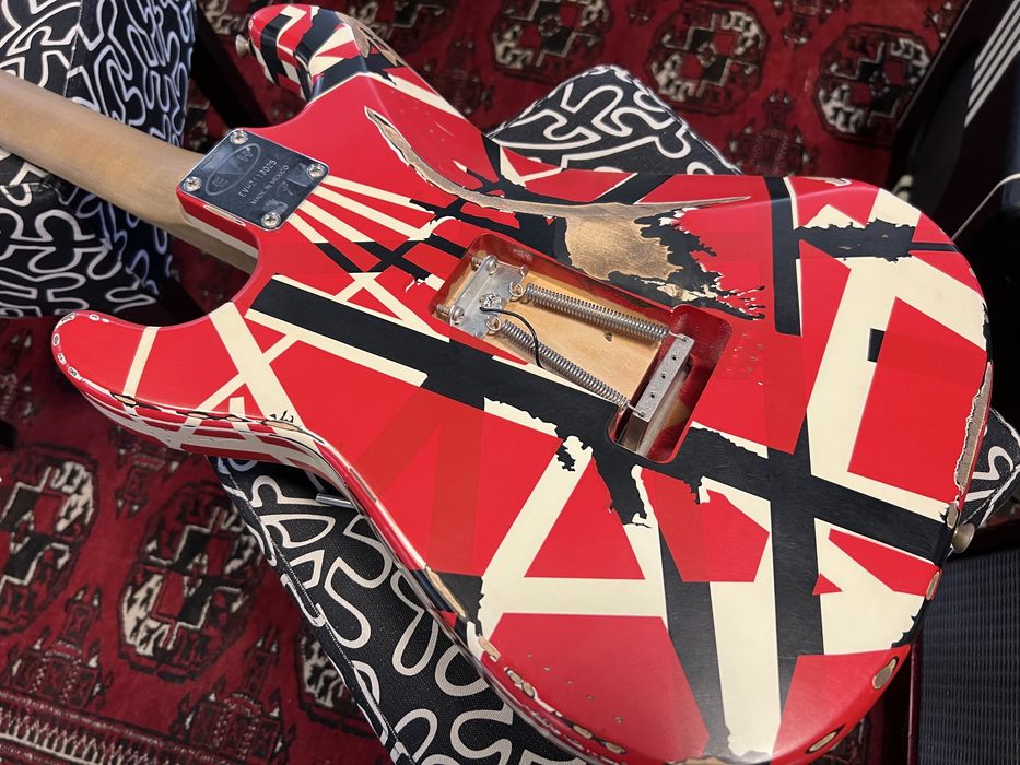 EVH Frankie Striped Relic (Eddie van Halen signature)