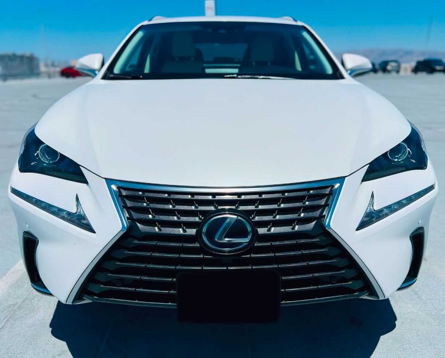 Lexus NX Hybrid      2019