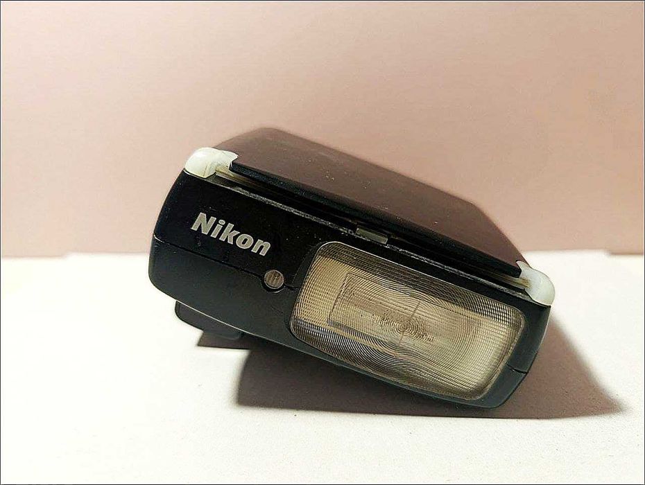 Фотовспышка Nikon Speedlight SB-27
