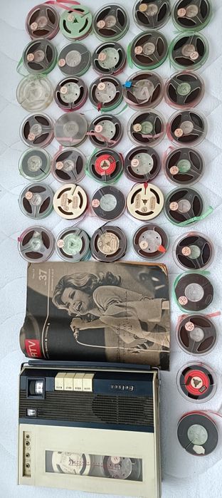 Magnetofon szpulowy BELSON TA-302 + archiwalne taśmy 38szt