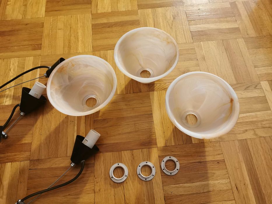 Grube szklane klosze lampa