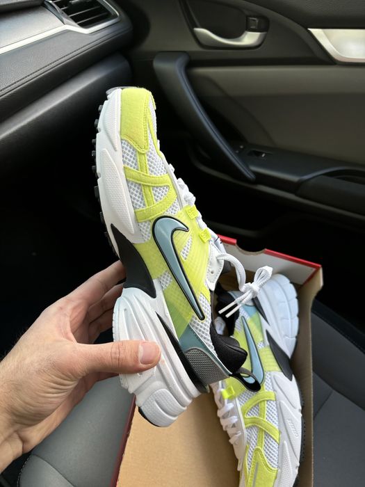 Женские Nike V2K Run  Новые  Оригинал