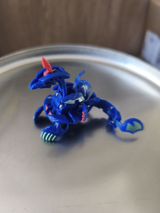 Bakugan Aquos Viper Helios