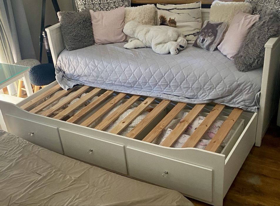 Łóżko hemnes IKEA+dwa materace