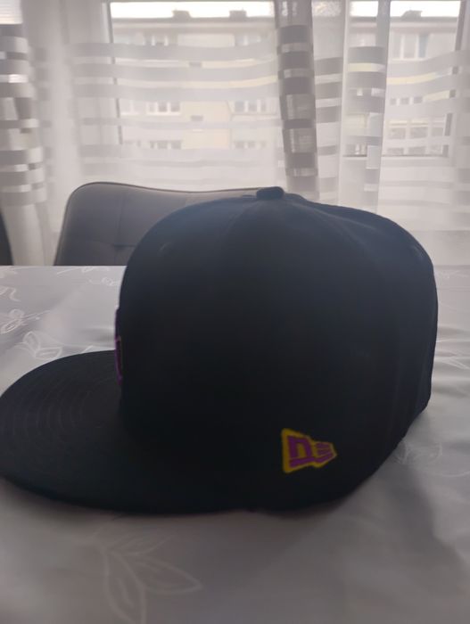 Mam na sprzedaż kolekcję czapek New era