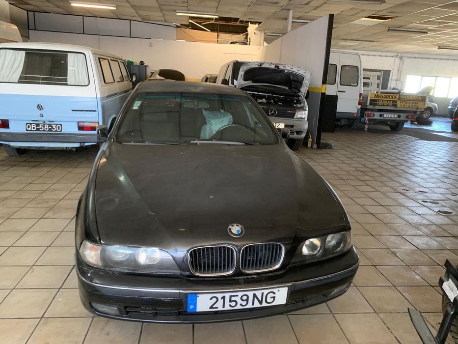 BMW  E39  520i 1999