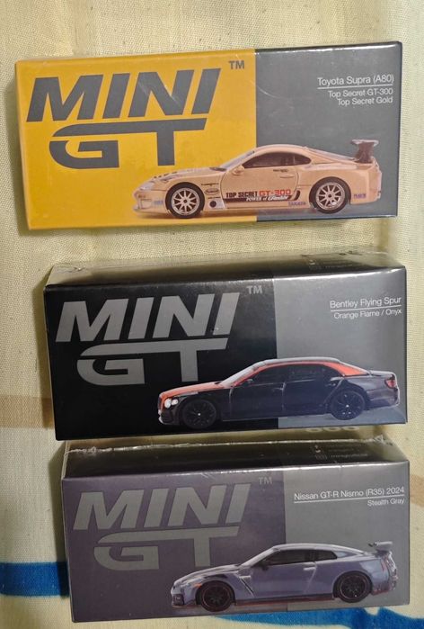 Vários mini gt novos