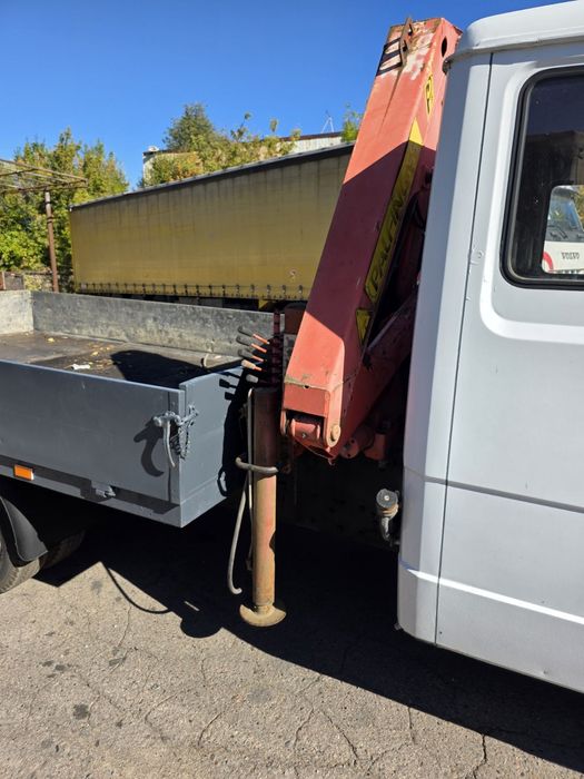 мерседес 711 1996 року