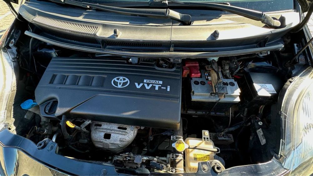 Yaris 1.33 бензин 2009 року