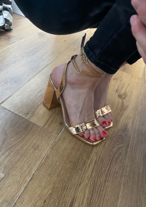 Szpilki buty na obcasie sandalki