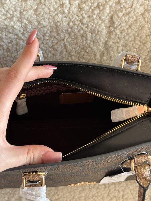 Сумка Coach Coach Maggie Small Tote Bag In Blocked Signature Canvas