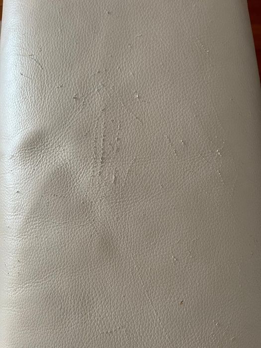 Sofá 2 lugares Pele Bege