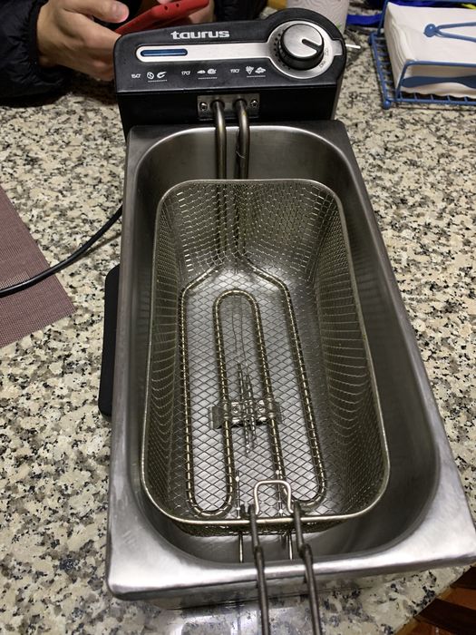 Máquina de Fritar64751025223425121