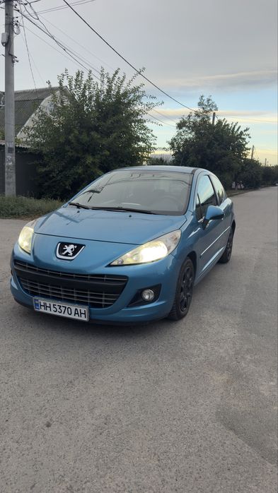 Peugeot 207 1,4  Достойний варіант