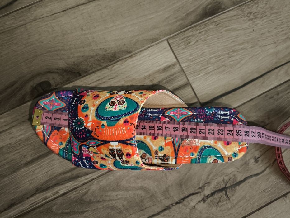 Klapki na koturnie nowe 41