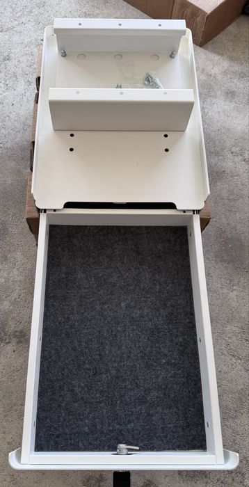 Gaveta com chave segurança