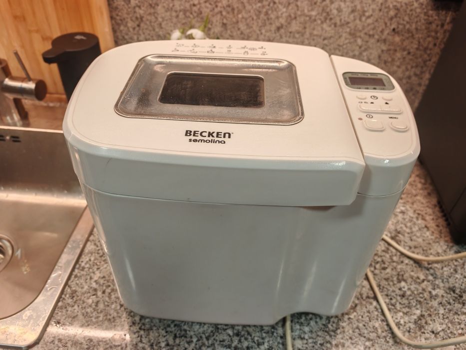 Maquina de pão Becken Semolina
