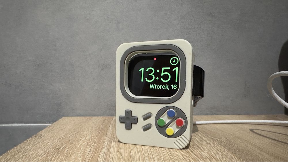 Retro Stojak do Apple Watch MagSafe