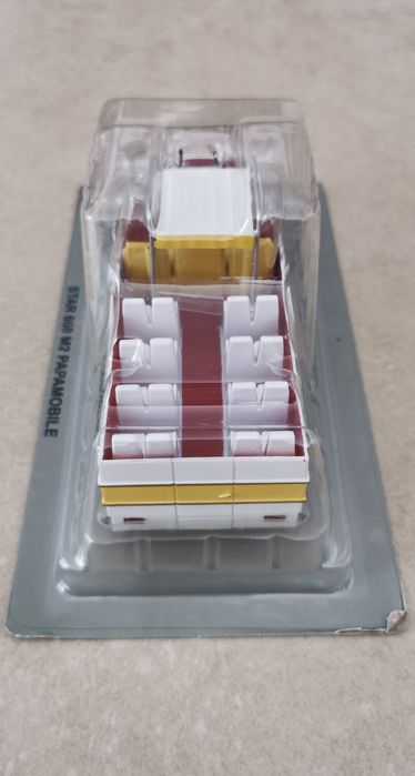 Star 660 Papamobile Deagostini w skali 1:43