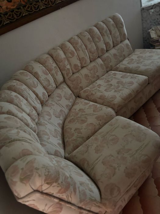 Sofá de canto com cama