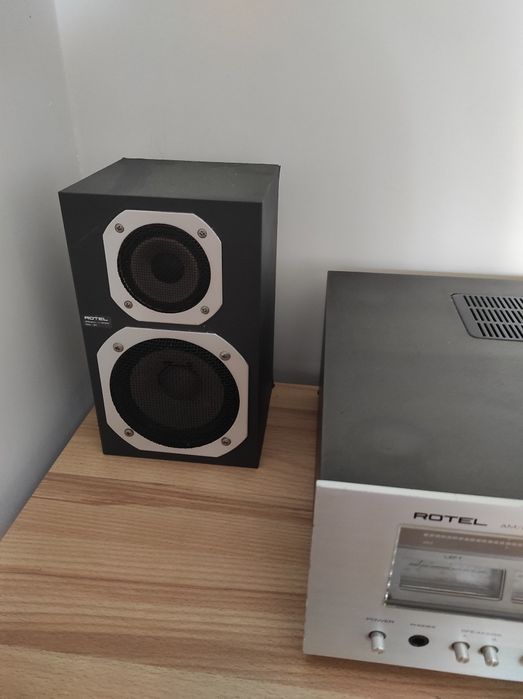 ROTEL RX 304  Amplituner+ kolumny