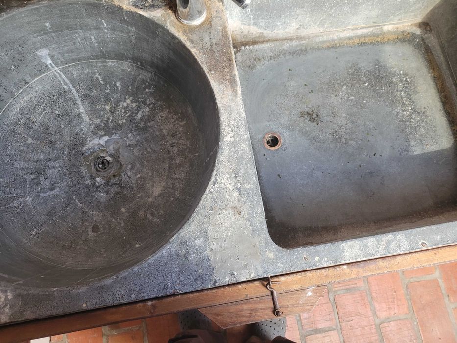 toaletka umywalka zlew