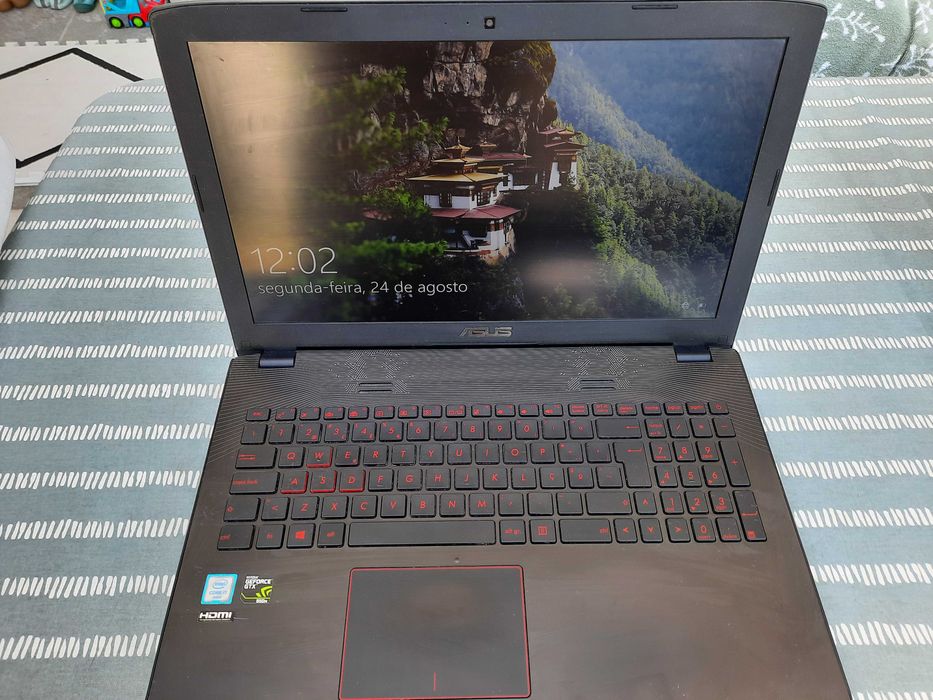 ASUS FZ50VX-76B95CS2 Gaming Laptop