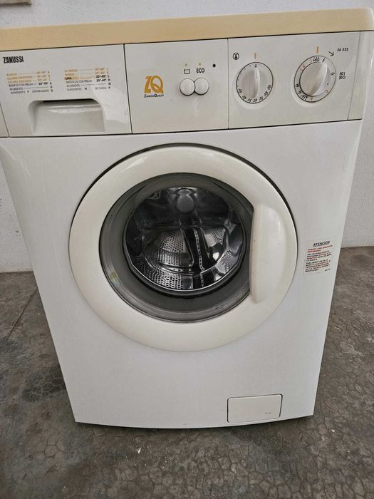 Máquina de Lavar Roupa