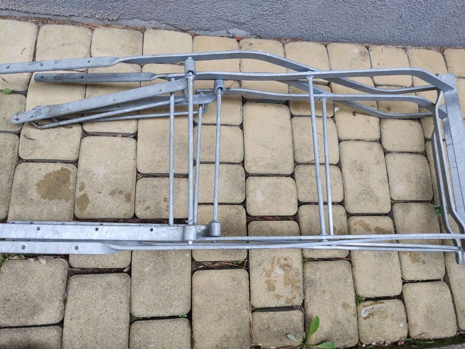 Stelaże na krzesła