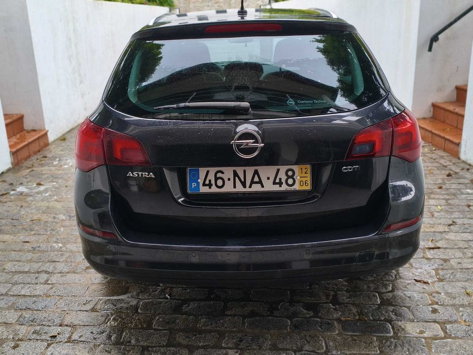 Opel Astra J 1.7 CDTI - 2012
