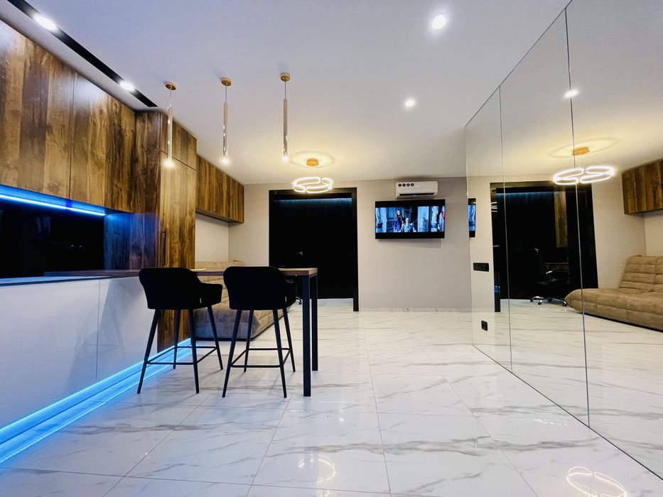 Подобово 2кімн.-LUX VIP рівня в Рівер Парку з видом на Дніпро